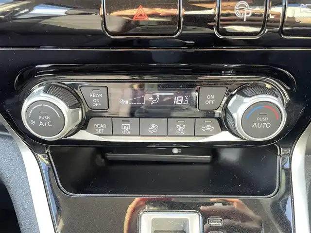 日産 セレナ X 岩手県 2016(平28)年 8.2万km ダイヤモンドブラック 純正9インチSDナビ/AM/FM/CD/DVD/Bluetooth/フルセグTV/バックカメラ/アラウンドビューモニター/ETC/片側パワースライドドア/フリップダウンモニター/クルーズコントロール/衝突被害軽減ブレーキ/横滑り防止装置/コーナーセンサー/アイドリングストップ/オートライト/スマートキー/プッシュスタート/電動格納ミラー/社外15インチAW/純正フロアマット/ドアバイザー