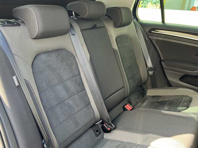 フォルクスワーゲン ゴルフ TSI ハイライン テックED 神奈川県 2019(令1)年 3.5万km アトランティックブルーM ワンオーナー/純正ナビ/　Bluetooth/USB/AUX/CD/DVD/AppleCarPlay/フルセグTV/バックカメラ/アダプティブクルーズコントロール/プリクラッシュブレーキシステム/レーンキープアシスト/ブラインドスポットモニター/パドルシフト/オートライト/純正17インチAW/ビルトインETC2.0/アイドリングストップ/保証書/取扱説明書/スペアキー×１