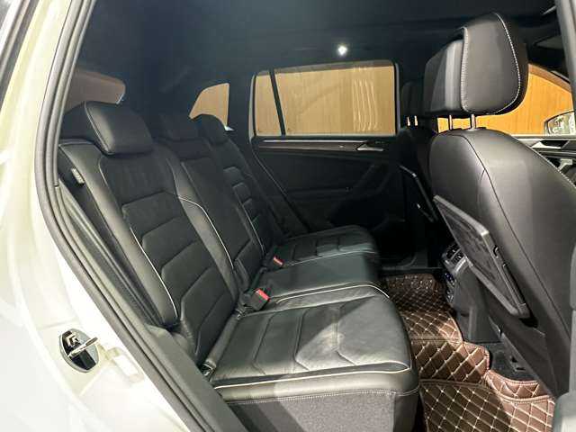 フォルクスワーゲン ティグアン TDI 4モーション Rライン 千葉県 2019(平31)年 5.6万km オリックスホワイトパールエフェクト パノラマSR　/純正ナビ　/360°カメラ　/ACC　/バーチャルCP　/黒革　/シートヒーター　/パワーシート　/LEDヘッドライト　/ハイビームアシスト　/パーキングアシスト　/電動リアゲート　/ETC　/純正20インチAW