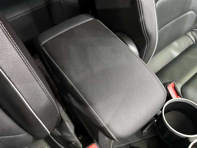 フォルクスワーゲン ティグアン TDI 4モーション Rライン 千葉県 2019(平31)年 5.6万km オリックスホワイトパールエフェクト パノラマSR　/純正ナビ　/360°カメラ　/ACC　/バーチャルCP　/黒革　/シートヒーター　/パワーシート　/LEDヘッドライト　/ハイビームアシスト　/パーキングアシスト　/電動リアゲート　/ETC　/純正20インチAW