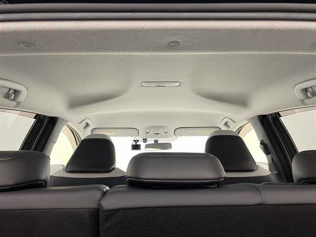 トヨタ プリウス S ツーリングセレクション 兵庫県 2016(平28)年 8.4万km 黒 純正9インチSDナビ(CD/DVD/SD/Bluetooth/フルセグ)/バックカメラ/前後ドライブレコーダー/シートヒーター/レザーシート/社外スポイラー(F.S.R)/コーナーセンサー/LEDヘッドライト/純正17インチアルミホイール/純正フロアマット/ビルトインETC/ナビレディパッケージ