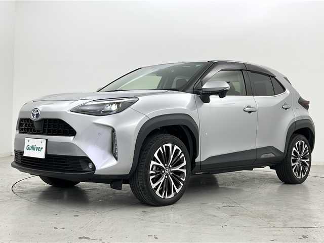 トヨタ ヤリスクロス ハイブリッド Z 宮城県 2021(令3)年 4.1万km シルバーメタリック 禁煙車/トヨタセーフティーセンス/・レーダークルーズコントロール/・レーントレーシングアシスト/・プリクラッシュセーフティーシステム/・ロードサインアシスト/・オートマチックハイビーム/・パーキングサポートブレーキ/ブラインドスポットモニター/純正8インチディスプレイオーディオ/（BT.AM.FM.Applecarplay。AndroidAuto）/バックカメラ/フルセグテレビ/ビルトインETC２．０/前後ドライブレコーダー/電動パーキングブレーキ/AUTOHOLD/前席シートヒーター/運転席パワーシート/ハーフレザーシート/革巻きステアリング/ステアリングスイッチ/プッシュスタート/スマートキー（2本）/純正フロアマット/純正18インチアルミホイール/LEDヘッドライト/横滑り防止機能/アイドリングストップ