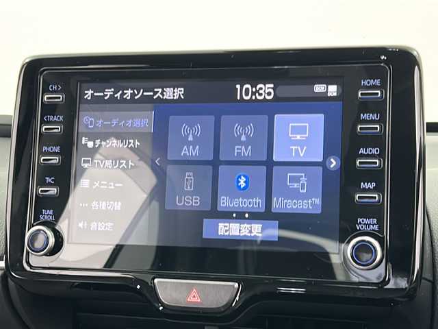 トヨタ ヤリスクロス ハイブリッド Z 宮城県 2021(令3)年 4.1万km シルバーメタリック 禁煙車/トヨタセーフティーセンス/・レーダークルーズコントロール/・レーントレーシングアシスト/・プリクラッシュセーフティーシステム/・ロードサインアシスト/・オートマチックハイビーム/・パーキングサポートブレーキ/ブラインドスポットモニター/純正8インチディスプレイオーディオ/（BT.AM.FM.Applecarplay。AndroidAuto）/バックカメラ/フルセグテレビ/ビルトインETC２．０/前後ドライブレコーダー/電動パーキングブレーキ/AUTOHOLD/前席シートヒーター/運転席パワーシート/ハーフレザーシート/革巻きステアリング/ステアリングスイッチ/プッシュスタート/スマートキー（2本）/純正フロアマット/純正18インチアルミホイール/LEDヘッドライト/横滑り防止機能/アイドリングストップ