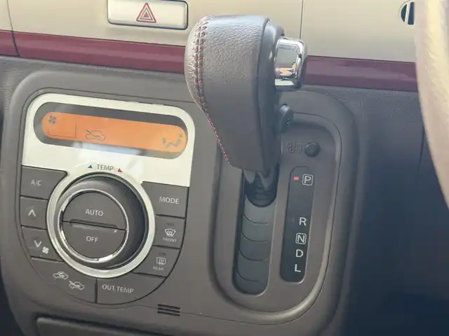 スズキ ラパン ショコラ X 兵庫県 2014(平26)年 4.6万km エアブルーM/ホワイト 純正ナビ/（BT/TV/AUX/SD）/バックカメラ/HIDヘッドライト/AUTOライト/レザーシート/アイドリングストップ/フロントドライブレコーダー/ETC/スマートキー/スペアキー/保証書/取扱説明書