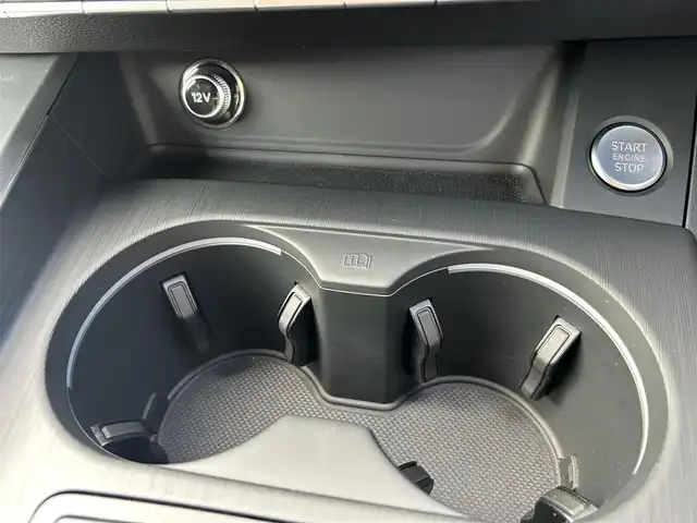 アウディ Ａ５ SB 45TFSIクワトロ スポーツ 福岡県 2019(令1)年 1.3万km グレイシアホワイトメタリック アシスタンスパッケージ/Audiプレセンス/Audiサイドアシスト/レーンキープアシスト/マトリクスLED/バーチャルコックピット　/ハーフレザーシート/前席シートヒーター/純正ナビ/フルセグTV/全方位カメラ/バックカメラ/Ｂｌｕｅｔｏｏｔｈ/ｃａｒｐｌａｙ　/パワーバックドア/前後ドライブレコーダー　/純正18インチアルミホイール/ETC2.0