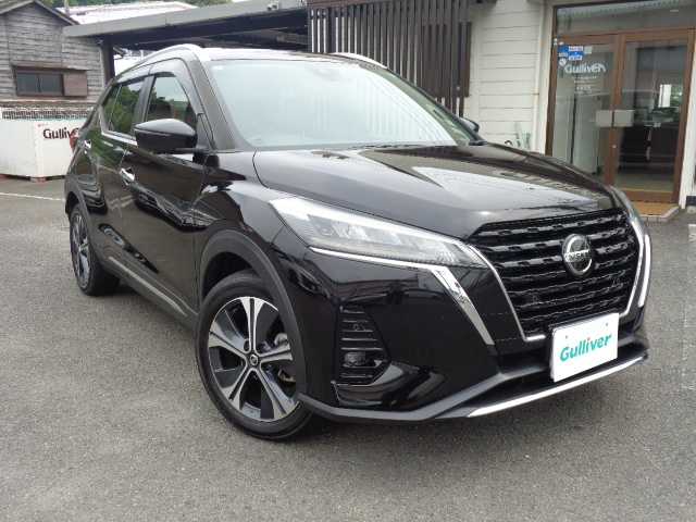 日産 キックス X 鹿児島県 2021(令3)年 1.9万km ピュアブラック 純正9インチメモリーナビゲーション（ＭＭ321Ｄ-Ｌ）/フルセグＴＶ．DVD．ＣＤ．ブルーツゥース．ＳＤ録音．再生/USB.AM/FMラジオ/プロパイロット/インテリジェントアラウンドビューモニター/インテリジェントスマートインナーミラー/ビルトイン2.0ETC/セーフティアシスト/ナビ連動前後ドラレコ（ＤＨ5ーＤ）/USBポート前席　後席付き/LEDオートライト&フォグランプ/アドバンスドドライブアシストディスプレイメーター/電動パーキングブレーキ/オートブレーキホールド/シルバールーフレール/オートエアコン/リアトランクトノカバー/リモコンキーＸ2/取扱説明書　ナビ取説　保証書 ETC取説　ドラレコ取説有り