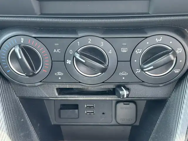 マツダ デミオ 15S 栃木県 2019(平31)年 7.5万km アークティックホワイト スマート・ブレーキ・サポート/純正7インチナビ/Bluetooth/USB/ETC/スマートキー/プッシュスタート/ステアリングリモコン/オートライト/車線逸脱センサー/アイドリングストップ/横滑り防止装置/取説/ドアバイザー/電動格納ミラー