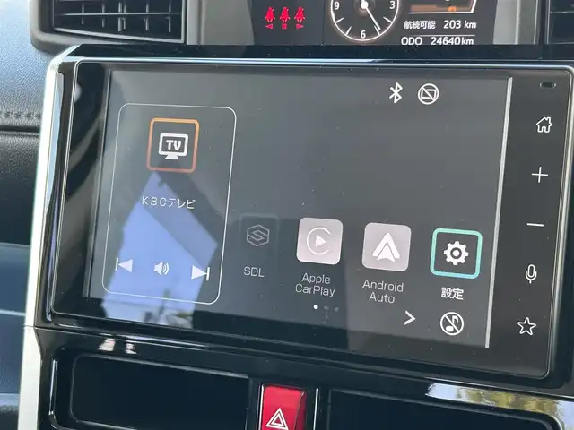 トヨタ ルーミー カスタムG 福岡県 2021(令3)年 2.5万km パールホワイトⅢ ・純正9インチディスプレイオーディオ/（ラジオ/フルセグ/Bluetooth/USB/iPod/交通情報）/・両側パワースライドドア/・アラウンドビューモニター/・ビルドインETC/・衝突被害軽減システム/・クリアランスソナー/・横滑り防止装置/・LEDヘッドライト/・追従型クルーズコントロール/・電動パーキングブレーキ/・ステアリングスイッチ/・オート電動格納ミラー/・D/N席シートヒーター/・ドアバイザー/・リアテーブル/・ISOFIX