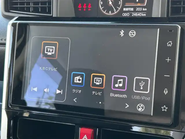 トヨタ ルーミー カスタムG 福岡県 2021(令3)年 2.5万km パールホワイトⅢ ・純正9インチディスプレイオーディオ/（ラジオ/フルセグ/Bluetooth/USB/iPod/交通情報）/・両側パワースライドドア/・アラウンドビューモニター/・ビルドインETC/・衝突被害軽減システム/・クリアランスソナー/・横滑り防止装置/・LEDヘッドライト/・追従型クルーズコントロール/・電動パーキングブレーキ/・ステアリングスイッチ/・オート電動格納ミラー/・D/N席シートヒーター/・ドアバイザー/・リアテーブル/・ISOFIX