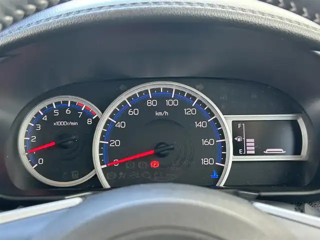 トヨタ ルーミー カスタムG 福岡県 2021(令3)年 2.5万km パールホワイトⅢ ・純正9インチディスプレイオーディオ/（ラジオ/フルセグ/Bluetooth/USB/iPod/交通情報）/・両側パワースライドドア/・アラウンドビューモニター/・ビルドインETC/・衝突被害軽減システム/・クリアランスソナー/・横滑り防止装置/・LEDヘッドライト/・追従型クルーズコントロール/・電動パーキングブレーキ/・ステアリングスイッチ/・オート電動格納ミラー/・D/N席シートヒーター/・ドアバイザー/・リアテーブル/・ISOFIX