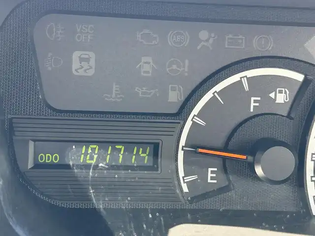 トヨタ ヴォクシー Z 山形県 2012(平24)年 10.2万km ホワイトパールクリスタルシャイン ４WD/純正メモリナビ/フルセグTV/FM/AM/DVD/CD/横滑り防止装置/純正バイザー/純正マット/ETC