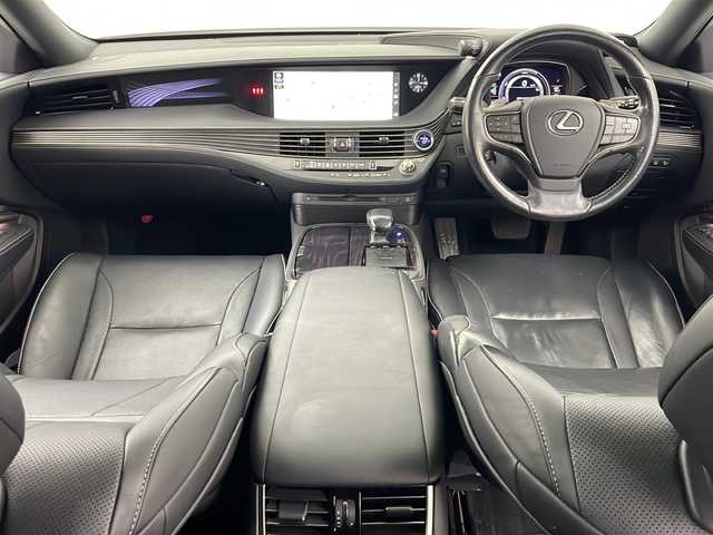 レクサス ＬＳ 500h Iパッケージ 道央・札幌 2018(平30)年 5.7万km ソニッククォーツ ・4WD/・寒冷地仕様/・純正ナビ（CD/DVD/BT/USB/AUX/フルセグ）/・全方位モニター/・サンルーフ/・PCS/・BSM/・PKSA/・HUD/・エアサスペンション/・デジタルインナーミラー/・レーダークルーズコントロール/・パドルシフト/・D/Nシートヒーター/・D/Nベンチレーション/・ステアリングヒーター/・ドアミラーヒーター/・D/Nパワーシート/・Dメモリーシート/・フロントカメラ/・バックカメラ/・バックフォグ/・純正１９インチAW
