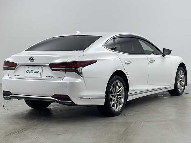 レクサス ＬＳ 500h Iパッケージ 道央・札幌 2018(平30)年 5.7万km ソニッククォーツ ・4WD/・寒冷地仕様/・純正ナビ（CD/DVD/BT/USB/AUX/フルセグ）/・全方位モニター/・サンルーフ/・PCS/・BSM/・PKSA/・HUD/・エアサスペンション/・デジタルインナーミラー/・レーダークルーズコントロール/・パドルシフト/・D/Nシートヒーター/・D/Nベンチレーション/・ステアリングヒーター/・ドアミラーヒーター/・D/Nパワーシート/・Dメモリーシート/・フロントカメラ/・バックカメラ/・バックフォグ/・純正１９インチAW