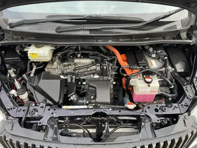 トヨタ エスクァイア ハイブリッド Gi ブラックテーラード 大阪府 2016(平28)年 6.7万km スパークリングブラックパールクリスタルシャイン ALPINE9インチナビ/・AM/FM/・CD/DVD/SD/・Bluetooth/・フルセグTV/バックカメラ/フリップダウンモニター/ステアリングスイッチ/ウッドコンビステアリング/前方ドライブレコーダー/ビルトインETC/クルーズコントロール/前席シートヒーター/両側パワースライドドア/プリクラッシュセーフティ/レーンディパーチャーアラート/先行車発進告知/オートハイビーム/オートマチックヘッドライト/フォグランプ/リアロールサンシェード/オートリトラミラー/シートリフター/純正15インチアルミホイール