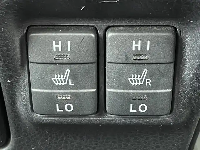 トヨタ エスクァイア ハイブリッド Gi ブラックテーラード 大阪府 2016(平28)年 6.7万km スパークリングブラックパールクリスタルシャイン ALPINE9インチナビ/・AM/FM/・CD/DVD/SD/・Bluetooth/・フルセグTV/バックカメラ/フリップダウンモニター/ステアリングスイッチ/ウッドコンビステアリング/前方ドライブレコーダー/ビルトインETC/クルーズコントロール/前席シートヒーター/両側パワースライドドア/プリクラッシュセーフティ/レーンディパーチャーアラート/先行車発進告知/オートハイビーム/オートマチックヘッドライト/フォグランプ/リアロールサンシェード/オートリトラミラー/シートリフター/純正15インチアルミホイール