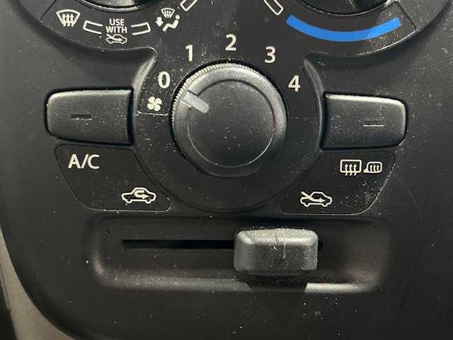 スズキ エブリイ JOIN 宮城県 2019(令1)年 4.2万km シルキーシルバーメタリック 4WD/スズキセーフティサポート/・衝突軽減ブレーキ/・車線逸脱警報装置/・コーナーセンサー/社外ナビ/・型番：CN-RA05WD/・フルセグTV/Bluetooth/CD/DVD/・バックカメラ/両側スライドドア/リモコンキー/・スペアキー/オートライト/・ヘッドライトレベライザー/純正ラバーマット/ドアバイザー/社外AW付スタッドレスタイヤ積込/・145R12 4mm