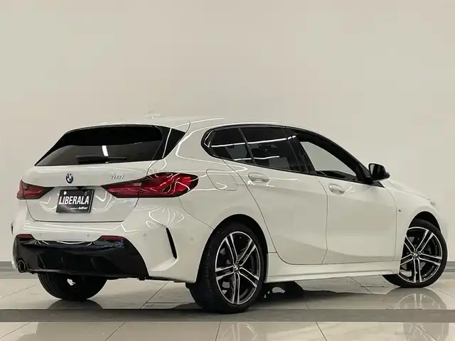 ＢＭＷ ＢＭＷ １１８ｉ Mスポーツ 岡山県 2019(令1)年 2.9万km 白 純正iDrive7/バックカメラ/パーキングアシスト/後退アシスト/Bluetooth/AppleCarPlay/MSP専用サスペンション/MSP専用ハンドル/MSPドアシルプレート/MSPハーフレザーシート/アンビエントライト/ACC/オートマチックトランクゲートオペレーション/コンフォートアクセス/ワイヤレス充電トレイ/走行モード/アクティブPDC/正面衝突警告/車線逸脱警告/車線変更警告/ブレーキAH
