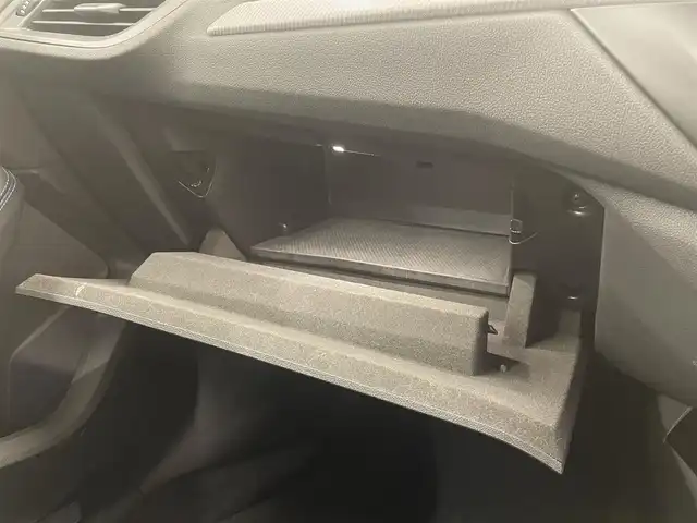 ＢＭＷ ＢＭＷ １１８ｉ Mスポーツ 岡山県 2019(令1)年 2.9万km 白 純正iDrive7/バックカメラ/パーキングアシスト/後退アシスト/Bluetooth/AppleCarPlay/MSP専用サスペンション/MSP専用ハンドル/MSPドアシルプレート/MSPハーフレザーシート/アンビエントライト/ACC/オートマチックトランクゲートオペレーション/コンフォートアクセス/ワイヤレス充電トレイ/走行モード/アクティブPDC/正面衝突警告/車線逸脱警告/車線変更警告/ブレーキAH