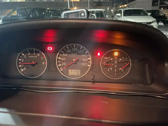 日産 エクストレイル X 島根県 2007(平19)年 8.8万km ダイヤモンドシルバー 純正ＨＤＤナビ/AM/FM　/地デジ　/ＤＶＤ再生　/ＥＴＣ　/前席シートヒーター　/スマートキー　/純正１６インチアルミホイール