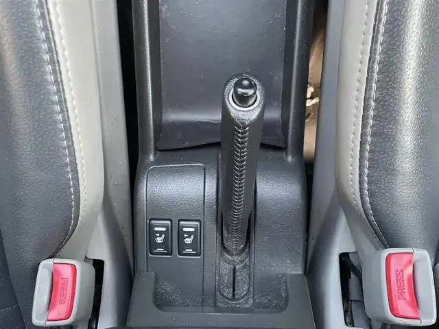 日産 エクストレイル X 島根県 2007(平19)年 8.8万km ダイヤモンドシルバー 純正ＨＤＤナビ/AM/FM　/地デジ　/ＤＶＤ再生　/ＥＴＣ　/前席シートヒーター　/スマートキー　/純正１６インチアルミホイール