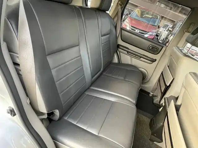 日産 エクストレイル X 島根県 2007(平19)年 8.8万km ダイヤモンドシルバー 純正ＨＤＤナビ/AM/FM　/地デジ　/ＤＶＤ再生　/ＥＴＣ　/前席シートヒーター　/スマートキー　/純正１６インチアルミホイール