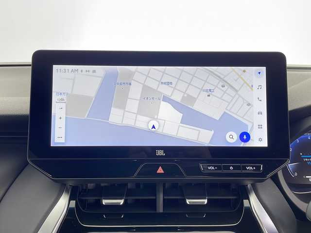 トヨタ ハリアー Z レザーパッケージ 鹿児島県 2024(令6)年 0.9万km プレシャスブラックパール 登録時走行距離：8240km/ワンオーナー/純正ディスプレイオーディオ/ (フルセグTV/BT/USB/HDMI/AM/FM)/バックカメラ/プッシュスタート/デジタルインナーミラー/ビルトインETC/クルーズコントロール/ステアリングヒーター/ステアリングスイッチ/レザーシート/パワーシート/ (D席/N席）/シートヒーター/ (D席/N席）/シートベンチレーション/ (D席/N席）/メモリーシート/電動リアゲート/電動チルト/純正フロアマット/電動格納ミラー/ウィンカーミラー/純正ドアバイザー/純正LEDヘッドライト/フォグランプ/横滑り防止装置/レーンキープアシスト/コーナーセンサー/オートライト/オートマチックハイビーム/スマートキー/スペアキー×1/保証書/取扱説明書