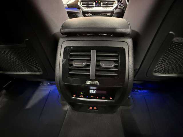 ＢＭＷ ＢＭＷ Ｘ３ xDrive20d Mスポーツ 千葉県 2023(令5)年 2.3万km ファイトニックブルー セレクトＰＫＧ　/レザーＰＫＧ　/パノラマＳＲ　/純正ナビ　/３６０°カメラ　/ＡＣＣ　/アクティブベンチレーション　/シートヒーター　/パワーシート　/電動リアゲート　/ＬＥＤヘッドライト　/オートライト　/ｈ／ｋサウンド