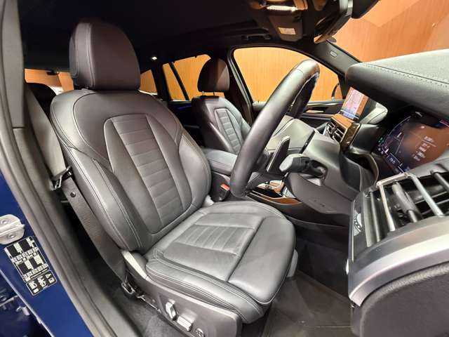 ＢＭＷ ＢＭＷ Ｘ３ xDrive20d Mスポーツ 千葉県 2023(令5)年 2.3万km ファイトニックブルー セレクトＰＫＧ　/レザーＰＫＧ　/パノラマＳＲ　/純正ナビ　/３６０°カメラ　/ＡＣＣ　/アクティブベンチレーション　/シートヒーター　/パワーシート　/電動リアゲート　/ＬＥＤヘッドライト　/オートライト　/ｈ／ｋサウンド