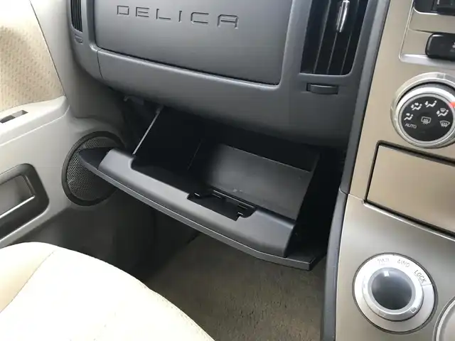 三菱 デリカＤ：５ G－Power package 富山県 2008(平20)年 8.5万km ディープブラックマイカ 4WD/社外ナビ/フルセグTV/Bluetooth/バックカメラ/クルーズコントロール/片側パワースライドドア/スマートキー/スペアキー１本/パドルシフト/オートライト/電動格納ミラー/ウインカーミラー