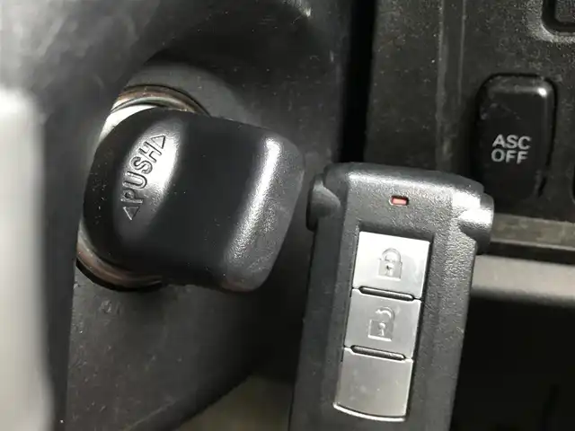 三菱 デリカＤ：５ G－Power package 富山県 2008(平20)年 8.5万km ディープブラックマイカ 4WD/社外ナビ/フルセグTV/Bluetooth/バックカメラ/クルーズコントロール/片側パワースライドドア/スマートキー/スペアキー１本/パドルシフト/オートライト/電動格納ミラー/ウインカーミラー