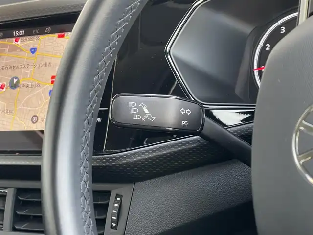 フォルクスワーゲン ＶＷ Ｔ－クロス TSI アクティブ 山梨県 2021(令3)年 1万km ライムストーングレーM ワンオーナー車/ＡＣＣ/ＬＫＡ/ＢＳＭ/パークアシスト/前後ドラレコ/純正メモリナビ/ＡｐｐｌｅＣａｒＰｌａｙ/ＡｎｄｏｒｏｉｄＡｕｔｏ/ＢＴ/ＵＳＢ/ＥＴＣ２．０/取扱説明書/保証書