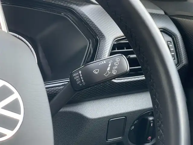 フォルクスワーゲン ＶＷ Ｔ－クロス TSI アクティブ 山梨県 2021(令3)年 1万km ライムストーングレーM ワンオーナー車/ＡＣＣ/ＬＫＡ/ＢＳＭ/パークアシスト/前後ドラレコ/純正メモリナビ/ＡｐｐｌｅＣａｒＰｌａｙ/ＡｎｄｏｒｏｉｄＡｕｔｏ/ＢＴ/ＵＳＢ/ＥＴＣ２．０/取扱説明書/保証書