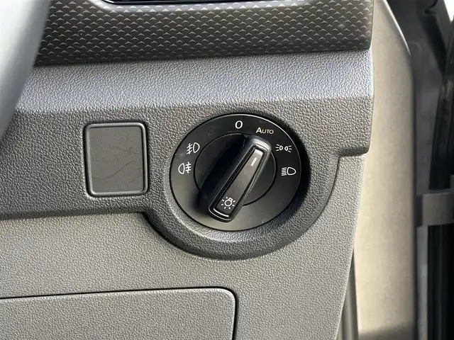 フォルクスワーゲン ＶＷ Ｔ－クロス TSI アクティブ 山梨県 2021(令3)年 1万km ライムストーングレーM ワンオーナー車/ＡＣＣ/ＬＫＡ/ＢＳＭ/パークアシスト/前後ドラレコ/純正メモリナビ/ＡｐｐｌｅＣａｒＰｌａｙ/ＡｎｄｏｒｏｉｄＡｕｔｏ/ＢＴ/ＵＳＢ/ＥＴＣ２．０/取扱説明書/保証書