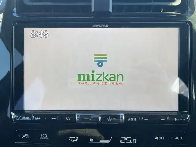 トヨタ プリウス Sセーフティプラス 富山県 2017(平29)年 6.4万km ホワイトパールクリスタルシャイン サンルーフ／/モデリスタ風フルエアロ／/ＡＬＰＩＮＥ製８インチナビ／/フルセグＴＶ／/Ｂｌｕｅｔｏｏｔｈ／/ＤＶＤ再生／/レーダークルーズコントロール／/レーンキープアシスト／/ビルトインＥＴＣ/LEDオートライト//LEDフォグライト/