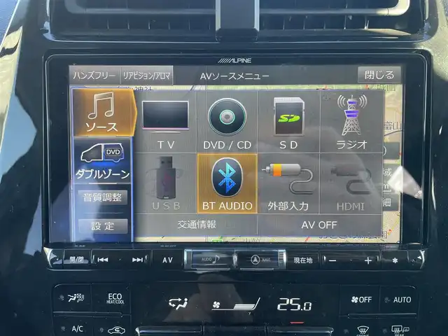 トヨタ プリウス Sセーフティプラス 富山県 2017(平29)年 6.4万km ホワイトパールクリスタルシャイン サンルーフ／/モデリスタ風フルエアロ／/ＡＬＰＩＮＥ製８インチナビ／/フルセグＴＶ／/Ｂｌｕｅｔｏｏｔｈ／/ＤＶＤ再生／/レーダークルーズコントロール／/レーンキープアシスト／/ビルトインＥＴＣ/LEDオートライト//LEDフォグライト/