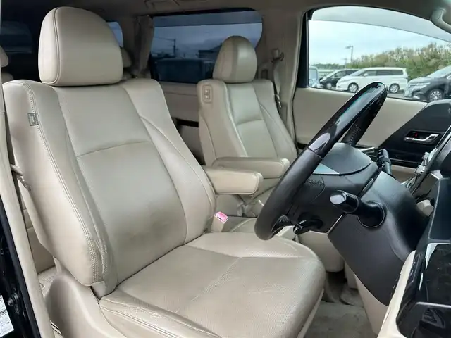 トヨタ アルファード 350G Lパッケージ 鹿児島県 2012(平24)年 14.1万km ブラック モデリスタエアロ/サンルーフ/フリップダウンモニター/純正ナビ/　　CD/DVD/BT/フルセグ/バックカメラ/両側パワースライドドア/クルーズコントロール/HIDオートライト/シートヒーター/社外19インチアルミホイール/ステアリングスイッチ/リアオートエアコン/アイドリングストップ/スマートキー/ETC