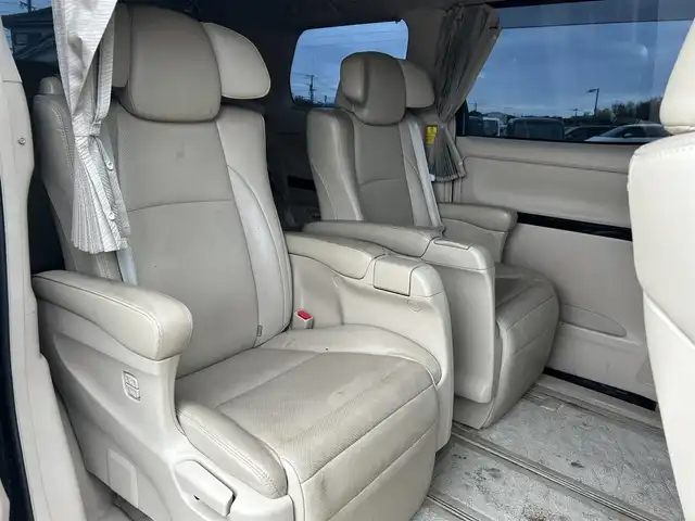 トヨタ アルファード 350G Lパッケージ 鹿児島県 2012(平24)年 14.1万km ブラック モデリスタエアロ/サンルーフ/フリップダウンモニター/純正ナビ/　　CD/DVD/BT/フルセグ/バックカメラ/両側パワースライドドア/クルーズコントロール/HIDオートライト/シートヒーター/社外19インチアルミホイール/ステアリングスイッチ/リアオートエアコン/アイドリングストップ/スマートキー/ETC