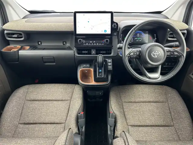 トヨタ シエンタ ハイブリッド Z 三重県 2022(令4)年 1.7万km ベージュ /禁煙車//純正ナビ//両側パワースライドドア//パノラミックビューモニター//ブラインドスポットモニター//トヨタセーフティセンス//プリクラッシュセーフティ//オートマチックハイビーム//レーダークルーズコントロール//レーントレーシングアシスト//ビルトインETC//AC100V//LEDヘッドライト