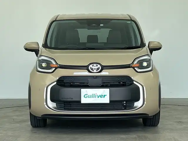 トヨタ シエンタ ハイブリッド Z 三重県 2022(令4)年 1.7万km ベージュ /禁煙車//純正ナビ//両側パワースライドドア//パノラミックビューモニター//ブラインドスポットモニター//トヨタセーフティセンス//プリクラッシュセーフティ//オートマチックハイビーム//レーダークルーズコントロール//レーントレーシングアシスト//ビルトインETC//AC100V//LEDヘッドライト