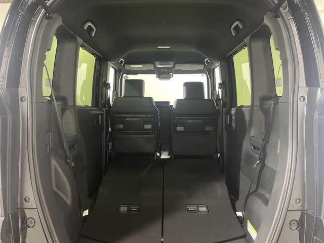 ホンダ Ｎ ＢＯＸ カスタム ターボ 神奈川県 2025(令7)年 0.1千km クリスタルブラックパール 届出済未使用車/ホンダセンシング/両側パワースライドドア/クルーズコントロール/バックカメラ/スペアキー1本/ハーフレザーシート/シートヒーター/コーナーセンサー/純正15インチアルミホイール/スマートキー/カーテンエアバッグ/レーンキープアシスト/LEDヘッドライト/オートライト/横滑り防止装置/盗難防止装置/衝突被害軽減システム