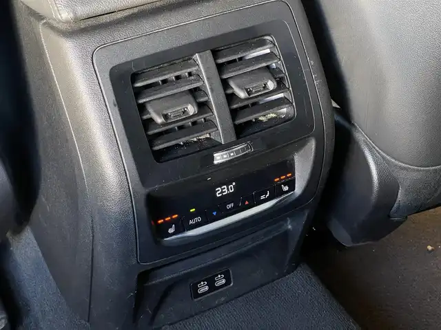 ＢＭＷ Ｘ４ xDrive 20d 山梨県 2020(令2)年 4.9万km 白 ワンオーナー　/パノラマSR　/黒革　/ウッドトリム　/純正ナビ　/フルセグ　/全方位　/前後PDC/Pアシスト/BT　/パワーシート　/シートH/ETC/ACC　/Aライト　/Aハイビーム　/フットオープナー　/Cセンサー　/LKA/ブラインドスポット/ユピテルドラレコ/スペアキー