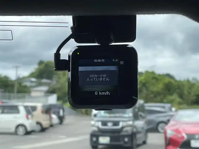 ダイハツ タフト G クロムベンチャー 愛媛県 2022(令4)年 0.8万km フォレストカーキメタリック ガラスルーフ/スマートアシスト/衝突被害軽減ブレーキ/レーンキープアシスト/ふらつき警報/コーナーセンサー/純正9インチナビ【NSZN-Y71DS】/　CD/DVD/Bluetooth/ワンセグ/全周囲/バックカメラ/前方ドライブレコーダー/ETC/前席シートヒーター/電子パーキングブレーキ/革巻きステアリング/ステアリングスイッチ/オートライト/LEDヘッドライト/電動格納ミラー/アームレスト(収納付)/フロアマット