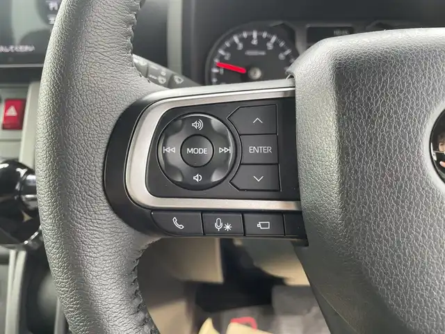 ダイハツ タフト G クロムベンチャー 愛媛県 2022(令4)年 0.8万km フォレストカーキメタリック ガラスルーフ/スマートアシスト/衝突被害軽減ブレーキ/レーンキープアシスト/ふらつき警報/コーナーセンサー/純正9インチナビ【NSZN-Y71DS】/　CD/DVD/Bluetooth/ワンセグ/全周囲/バックカメラ/前方ドライブレコーダー/ETC/前席シートヒーター/電子パーキングブレーキ/革巻きステアリング/ステアリングスイッチ/オートライト/LEDヘッドライト/電動格納ミラー/アームレスト(収納付)/フロアマット