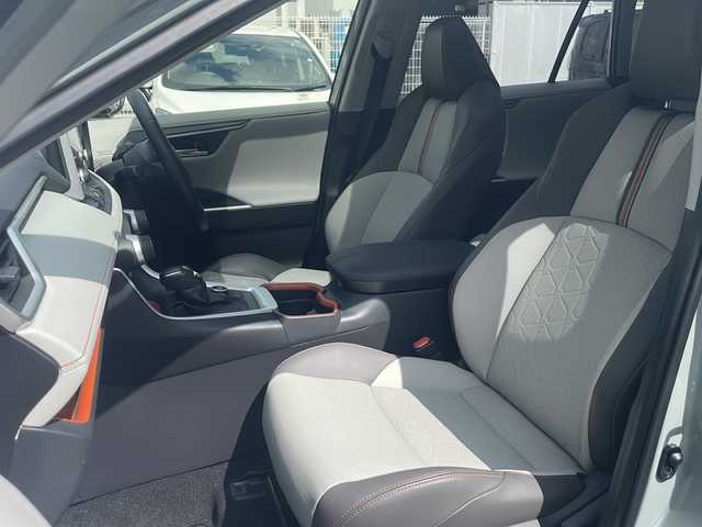 トヨタ ＲＡＶ４ アドベンチャー 福岡県 2020(令2)年 4.5万km アッシュグレーメタリック/アーバンカーキ ワンオーナー/純正ナビ（Bluetooth・全周囲カメラ）/ブラインドスポットモニター/サンルーフ/ステアリングヒーター/ルーフレール/エアシート（運転席・助手席）/ビルトインETC/レーダークルーズコントロール/クリランスソナー/コーナーセンサー/MTモード付AT/純正フロアマット/純正アルミホイール/スペアキー/スマートキー/横滑り防止装置/レーンキープアシスト/衝突被害軽減システム/カーテンエアバック/取扱説明書/保証書