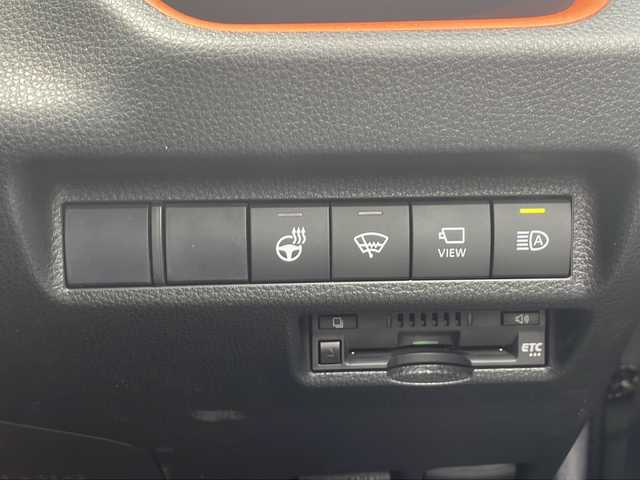 トヨタ ＲＡＶ４ アドベンチャー 福岡県 2020(令2)年 4.5万km アッシュグレーメタリック/アーバンカーキ ワンオーナー/純正ナビ（Bluetooth・全周囲カメラ）/ブラインドスポットモニター/サンルーフ/ステアリングヒーター/ルーフレール/エアシート（運転席・助手席）/ビルトインETC/レーダークルーズコントロール/クリランスソナー/コーナーセンサー/MTモード付AT/純正フロアマット/純正アルミホイール/スペアキー/スマートキー/横滑り防止装置/レーンキープアシスト/衝突被害軽減システム/カーテンエアバック/取扱説明書/保証書