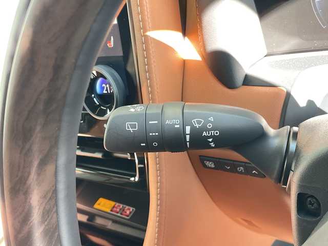 トヨタ ヴェルファイア Z プレミア 愛知県 2025(令7)年 0.2万km プラチナホワイトパールマイカ トヨタセーフティセンス/トヨタチームメイト/純正14型ディスプレイオーディオナビ/フリップダウンモニター/三眼LEDヘッドライト/全方位カメラ/両側パワースライドドア/本革レザー/レーダークルーズコントロール/シートヒーター/エアシート/バックカメラ/電動リアゲート/パワーシート/ヘッドアップディスプレイ/コーナーセンサー/純正アルミホイール/ETC2.0/ブラインドスポットモニター/ステアリングヒーター/インテリジェントミラー/リアオートエアコン/オートマチックハイビーム/ワイヤレス充電機/衝突軽減システム/フルセグ/Bluetooth/ドライブレコーダー/ステアリングスイッチ/スマートキー/プッシュスタート