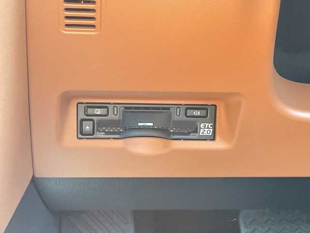 トヨタ ヴェルファイア Z プレミア 愛知県 2025(令7)年 0.2万km プラチナホワイトパールマイカ トヨタセーフティセンス/トヨタチームメイト/純正14型ディスプレイオーディオナビ/フリップダウンモニター/三眼LEDヘッドライト/全方位カメラ/両側パワースライドドア/本革レザー/レーダークルーズコントロール/シートヒーター/エアシート/バックカメラ/電動リアゲート/パワーシート/ヘッドアップディスプレイ/コーナーセンサー/純正アルミホイール/ETC2.0/ブラインドスポットモニター/ステアリングヒーター/インテリジェントミラー/リアオートエアコン/オートマチックハイビーム/ワイヤレス充電機/衝突軽減システム/フルセグ/Bluetooth/ドライブレコーダー/ステアリングスイッチ/スマートキー/プッシュスタート