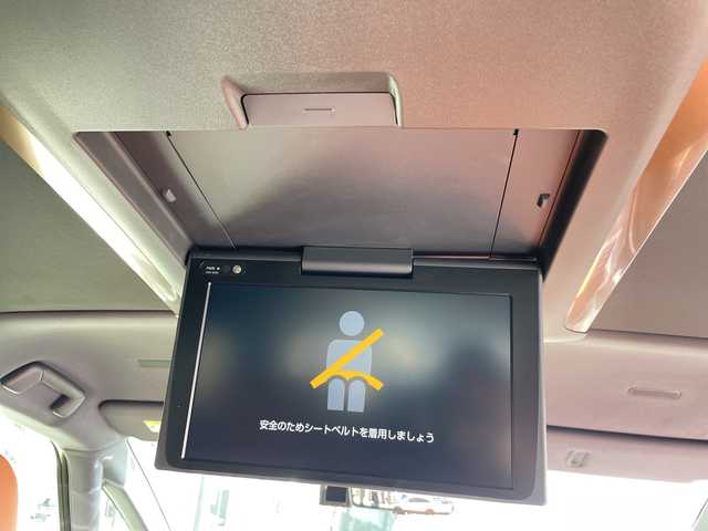 トヨタ ヴェルファイア Z プレミア 愛知県 2025(令7)年 0.2万km プラチナホワイトパールマイカ トヨタセーフティセンス/トヨタチームメイト/純正14型ディスプレイオーディオナビ/フリップダウンモニター/三眼LEDヘッドライト/全方位カメラ/両側パワースライドドア/本革レザー/レーダークルーズコントロール/シートヒーター/エアシート/バックカメラ/電動リアゲート/パワーシート/ヘッドアップディスプレイ/コーナーセンサー/純正アルミホイール/ETC2.0/ブラインドスポットモニター/ステアリングヒーター/インテリジェントミラー/リアオートエアコン/オートマチックハイビーム/ワイヤレス充電機/衝突軽減システム/フルセグ/Bluetooth/ドライブレコーダー/ステアリングスイッチ/スマートキー/プッシュスタート