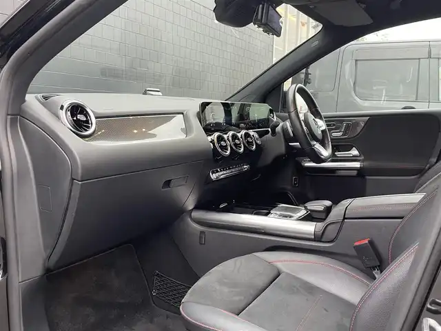 メルセデス・ベンツ Ｂ２００ｄ AMGライン 埼玉県 2019(令1)年 4.5万km 黒 黒ハーフレザーシート/HUD /ナビゲーションパッケージ /アドバンスドパッケージ /レーダーセーフティパッケージ /360度カメラ /フルセグTV /デジタルインナーミラー型ドラレコ /パワーシート /シートヒーター /パワーシート  /ETC