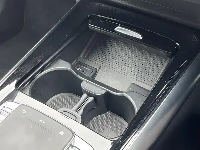 メルセデス・ベンツ Ｂ２００ｄ AMGライン 埼玉県 2019(令1)年 4.5万km 黒 黒ハーフレザーシート/HUD /ナビゲーションパッケージ /アドバンスドパッケージ /レーダーセーフティパッケージ /360度カメラ /フルセグTV /デジタルインナーミラー型ドラレコ /パワーシート /シートヒーター /パワーシート  /ETC